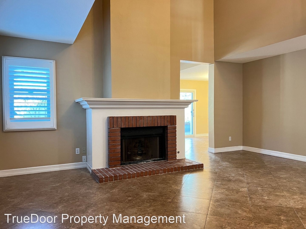 18 Chelsea Pointe - Photo 1