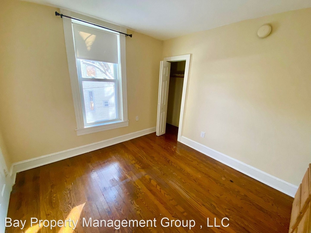 5009 Roland Ave - Photo 6