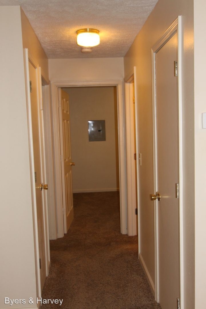 3240 Tower Drive - Photo 4