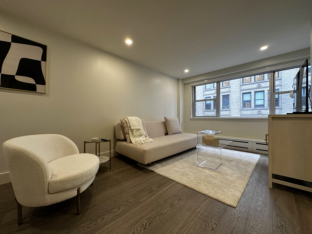 60 East 12th Street - Photo 2