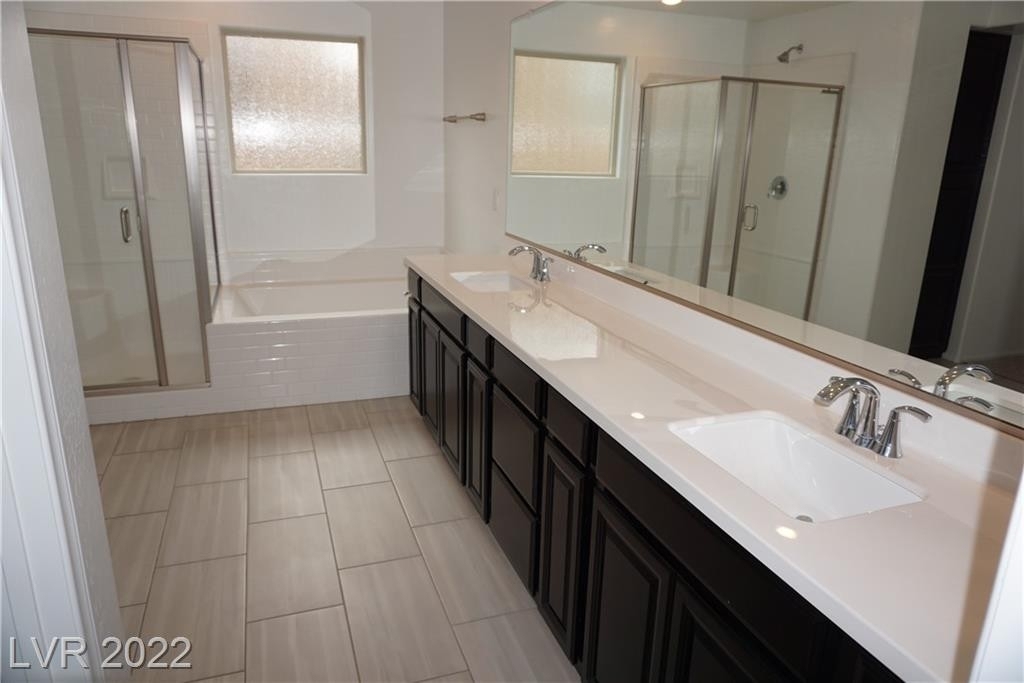 7497 Dequon Bay Court - Photo 19