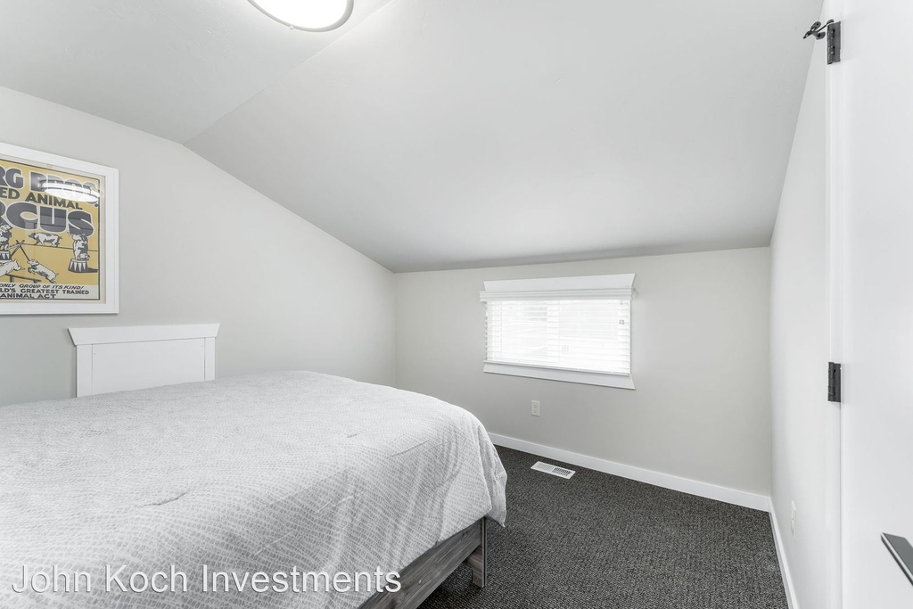 1205 S. 7th Ave. - Photo 22