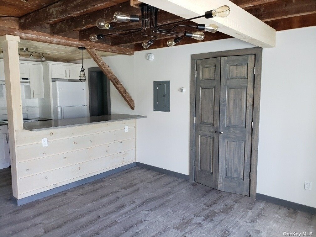 591 Main Street - Photo 2