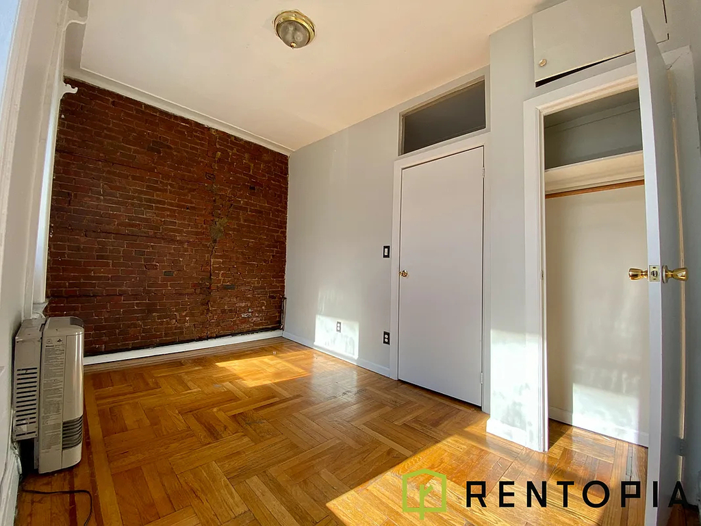 371 South 4th Street - Photo 6