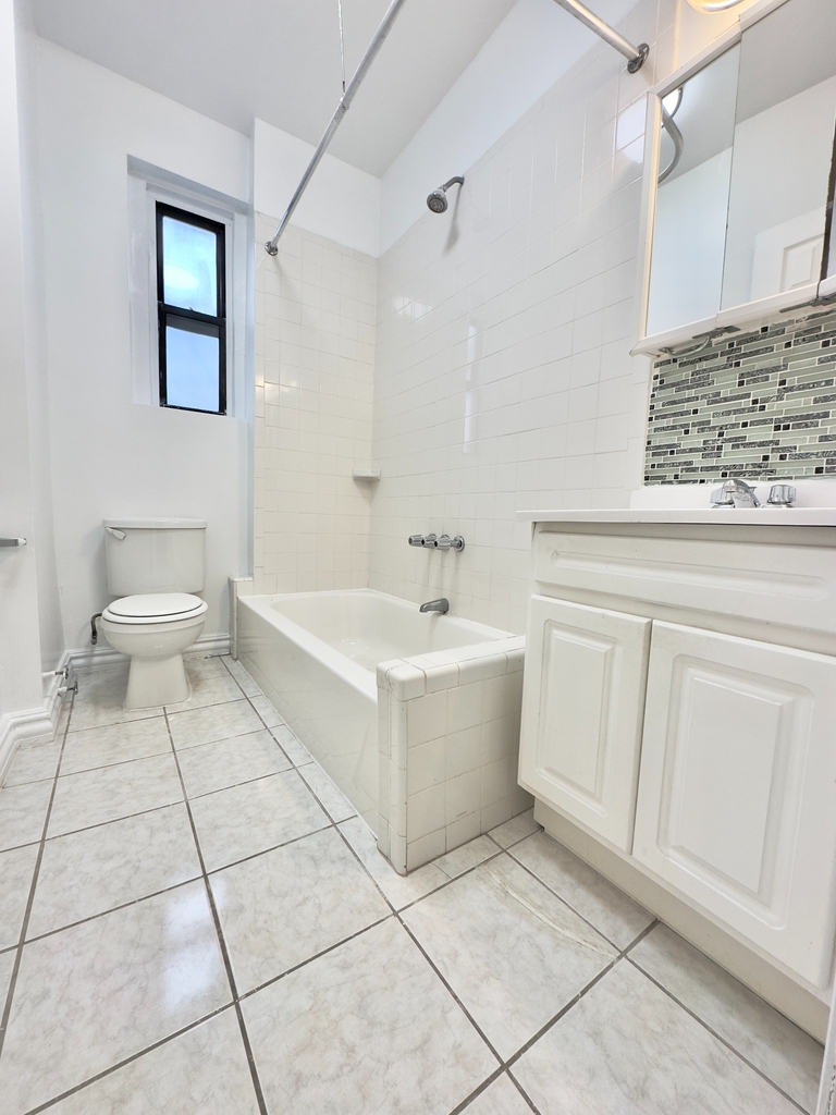 830 West 177th Street - Photo 6