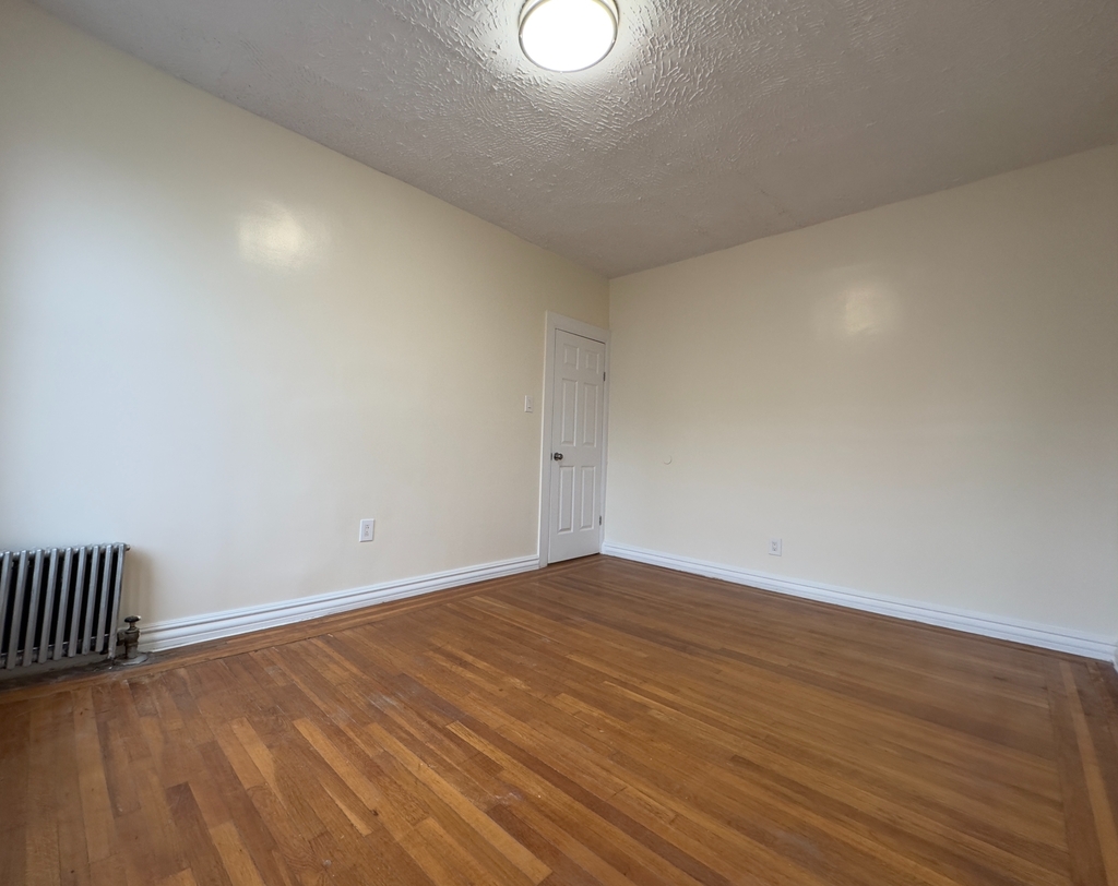 830 West 177th Street - Photo 3