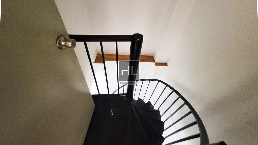 294 Harman Street - Photo 11
