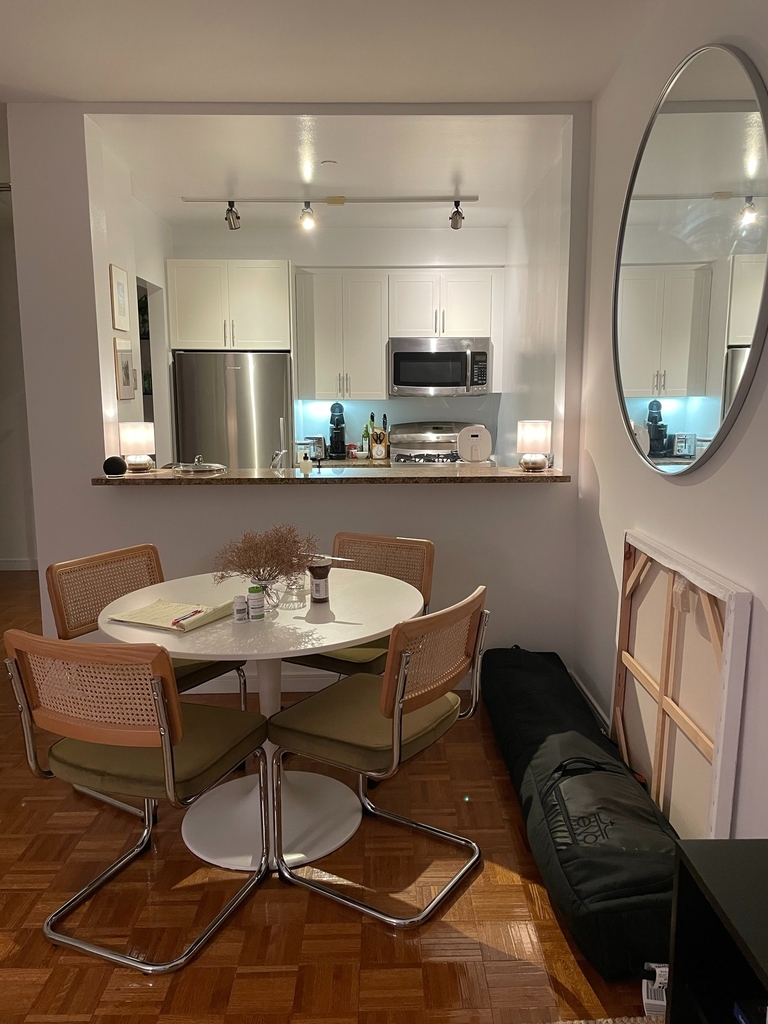 33 West End Avenue - Photo 5