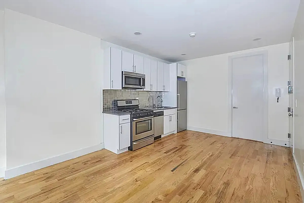 663 Flatbush Avenue - Photo 2