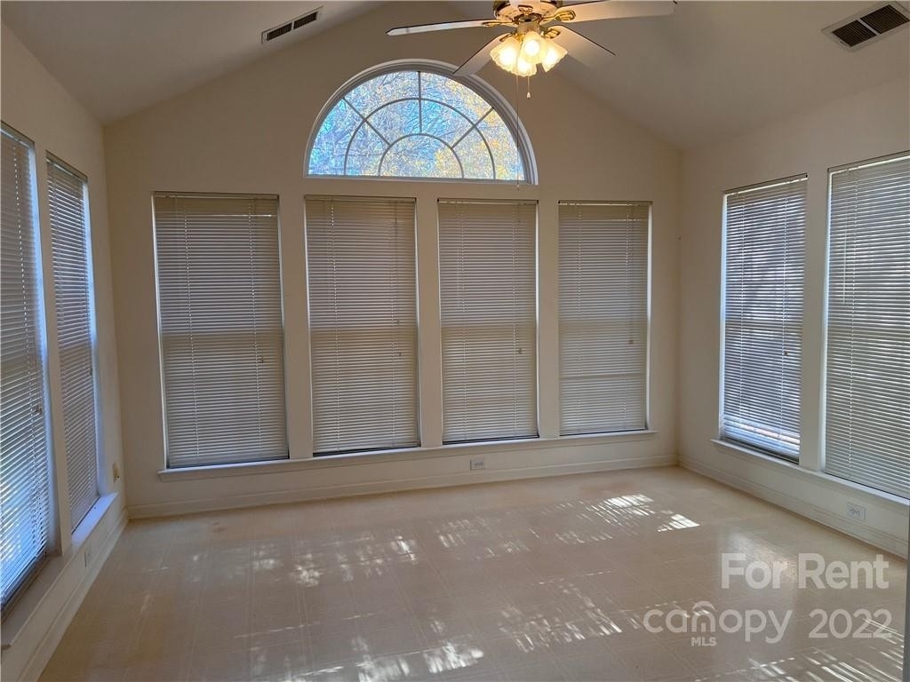 11608 Knightsdale Drive - Photo 6