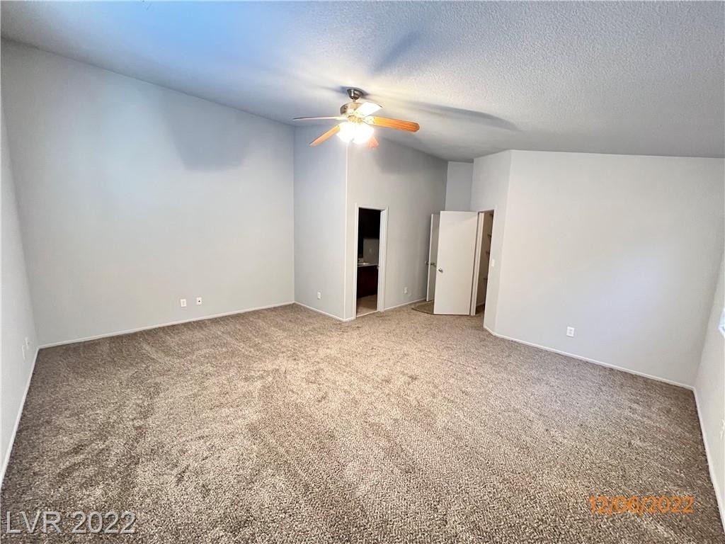 2828 King Michael Avenue - Photo 23