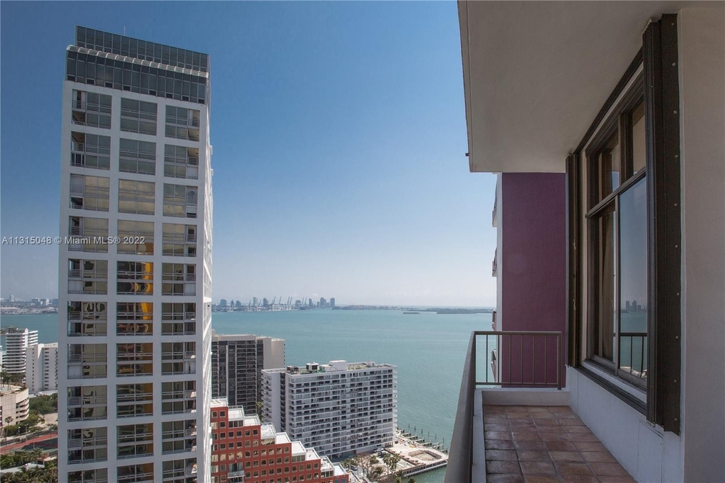 1581 Brickell Ave - Photo 22