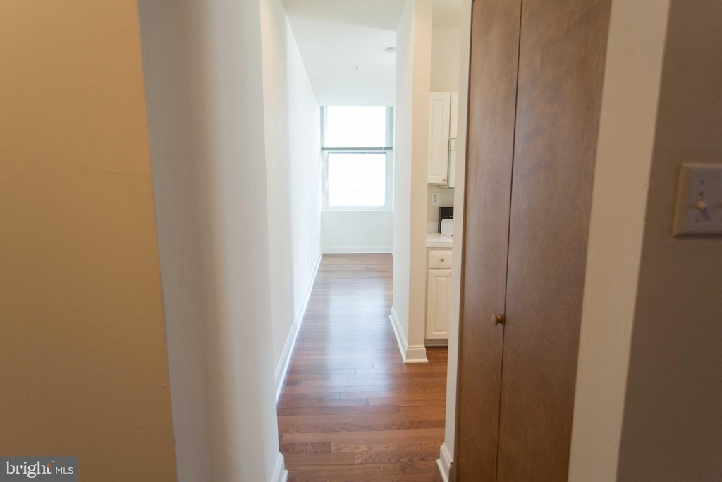 1411 Walnut Street - Photo 22