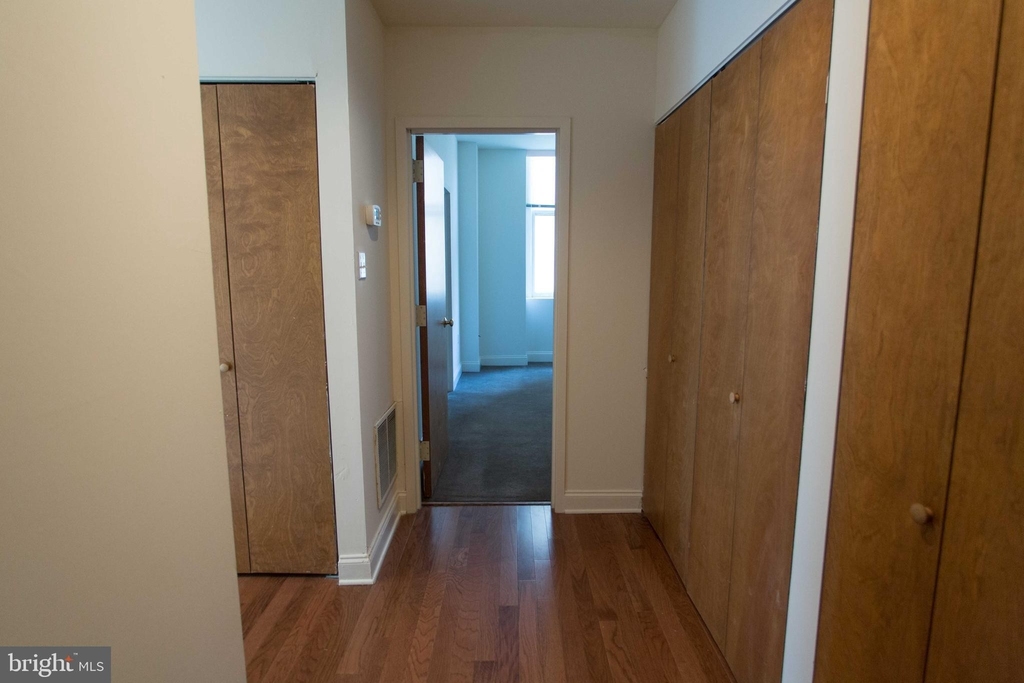 1411 Walnut Street - Photo 21