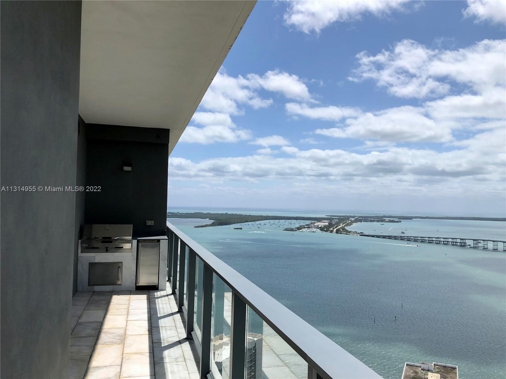 1451 Brickell Ave - Photo 1