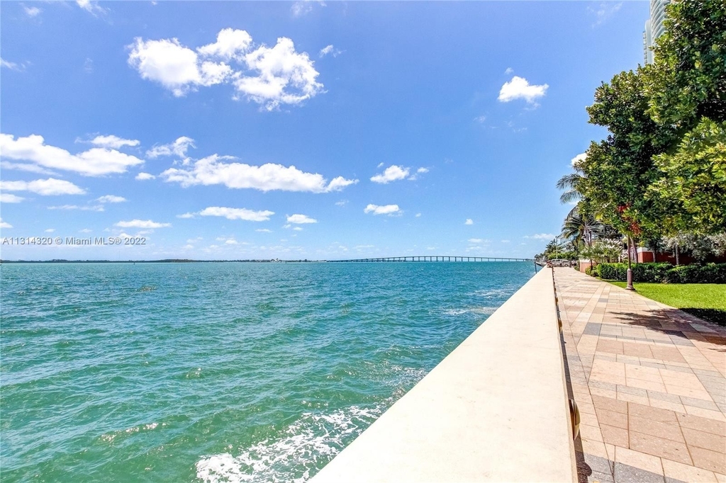 1111 Brickell Bay Dr - Photo 43