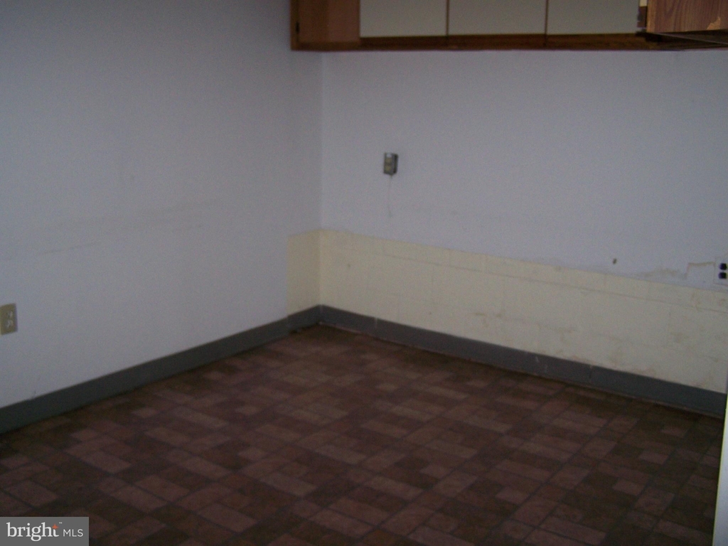 535 Andrews Unit C 2nd Floor Road - Photo 5