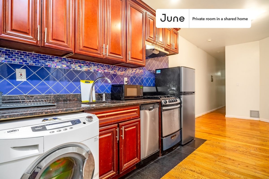 140 West 109th Street - Photo 7