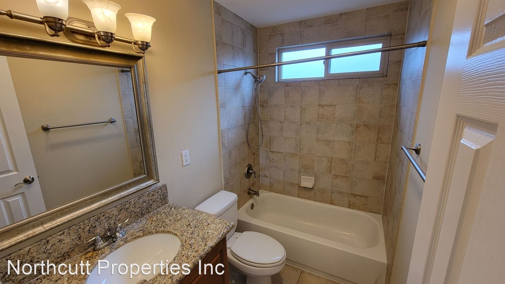 4737 34th St. #16 - Photo 10