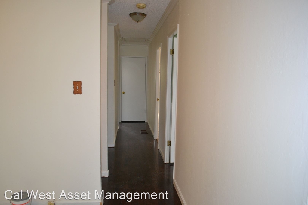 4490 Camden Avenue - Photo 2