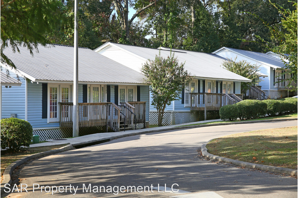 2205 Magnolia Circle - Photo 3