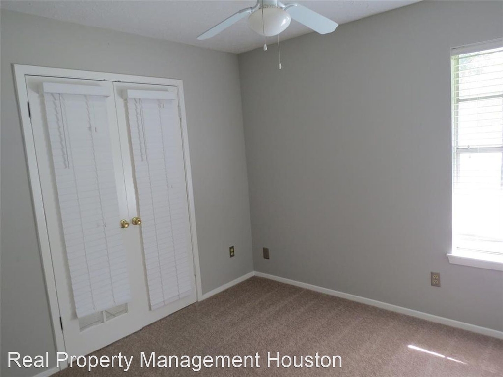 21010 Bridgeview Circle - Photo 14