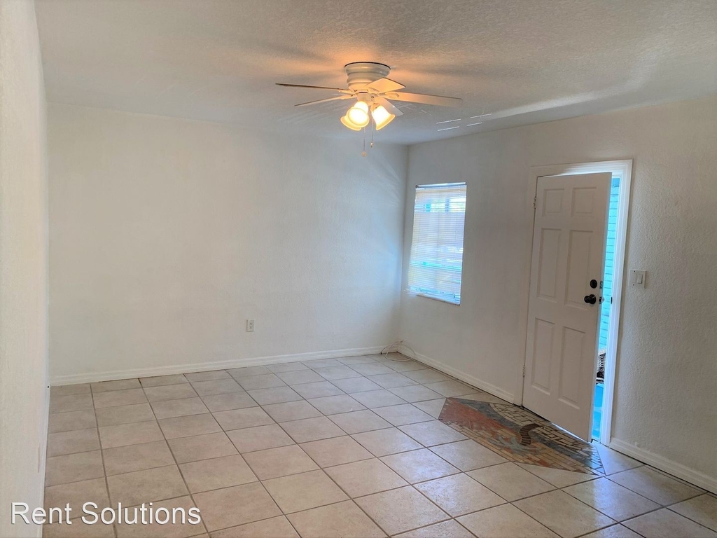 10218 Gulf Blvd Unit 4 - Photo 2