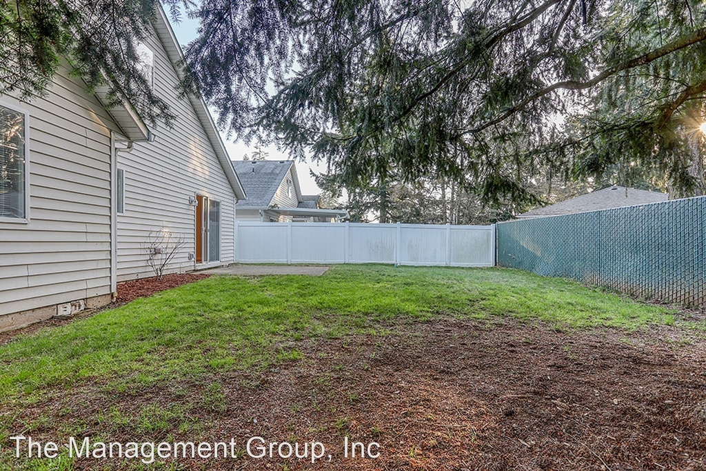 9913 Ne 65th Street - Photo 19