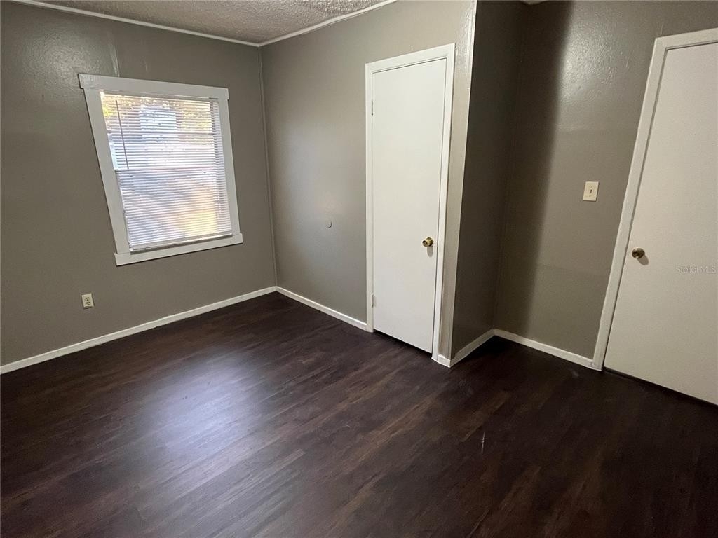 1807 E Navajo Avenue - Photo 6