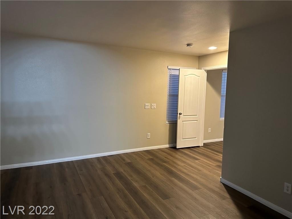 6136 Sugartree Avenue - Photo 26