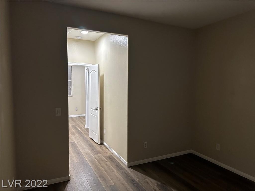 6136 Sugartree Avenue - Photo 21