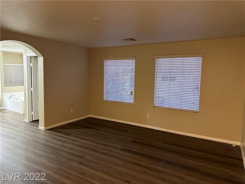 6136 Sugartree Avenue - Photo 28