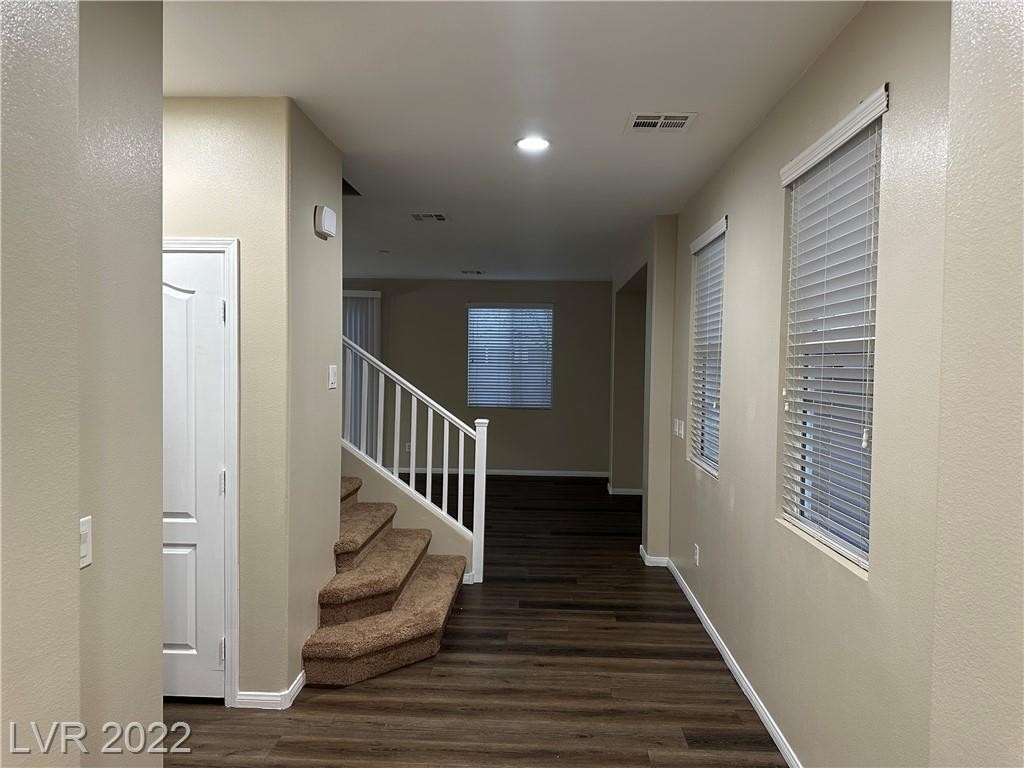 6136 Sugartree Avenue - Photo 1