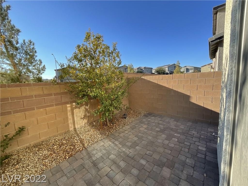 3211 Camellia Bank Avenue - Photo 24