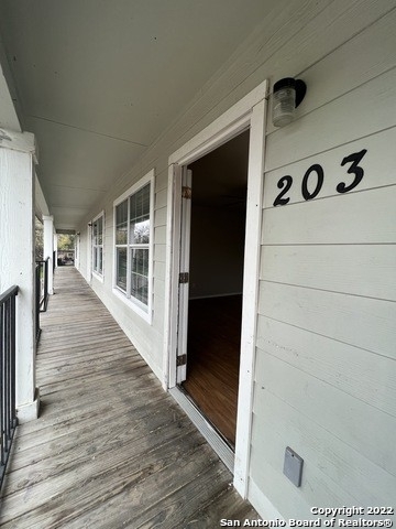 410 Nw 36th St - Photo 1