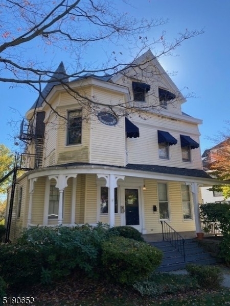 87 Park St - Photo 0