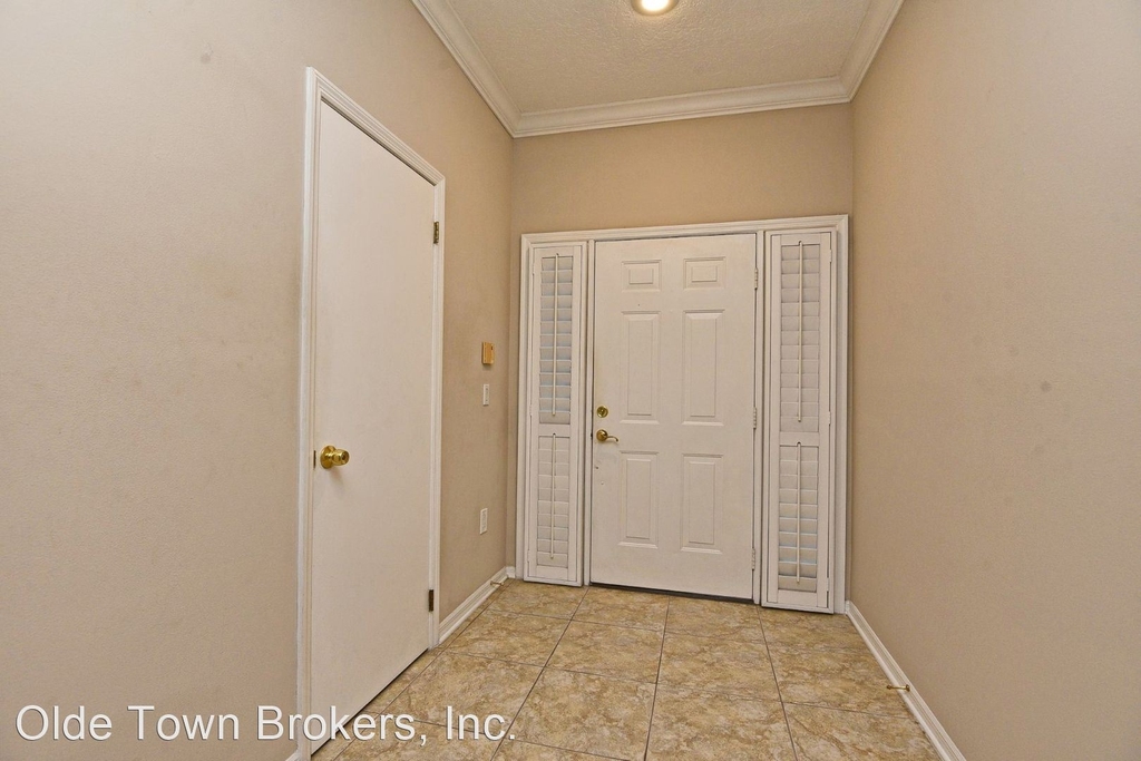 1160 Delaney Ave. - Photo 12