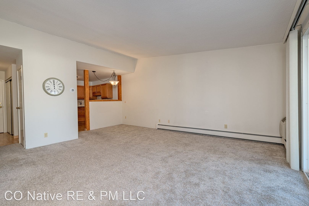 3022 S Wheeling Way #404 - Photo 14