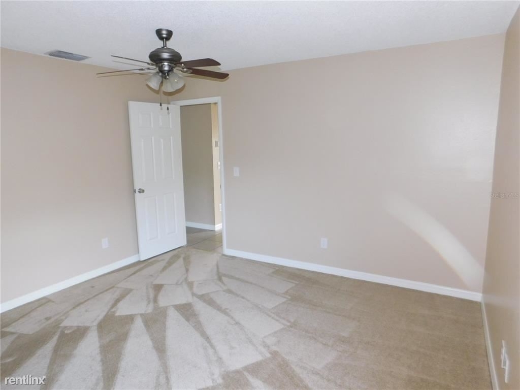 1526 R Thistledown Drive - Photo 10