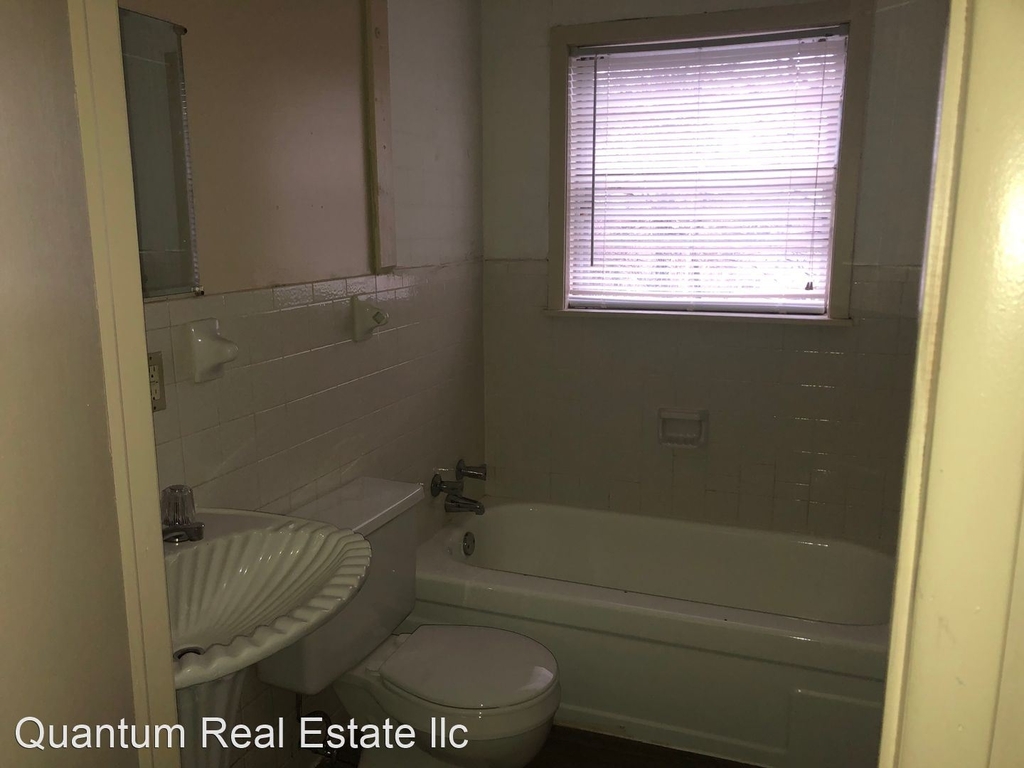 415 Knox St. - Photo 14