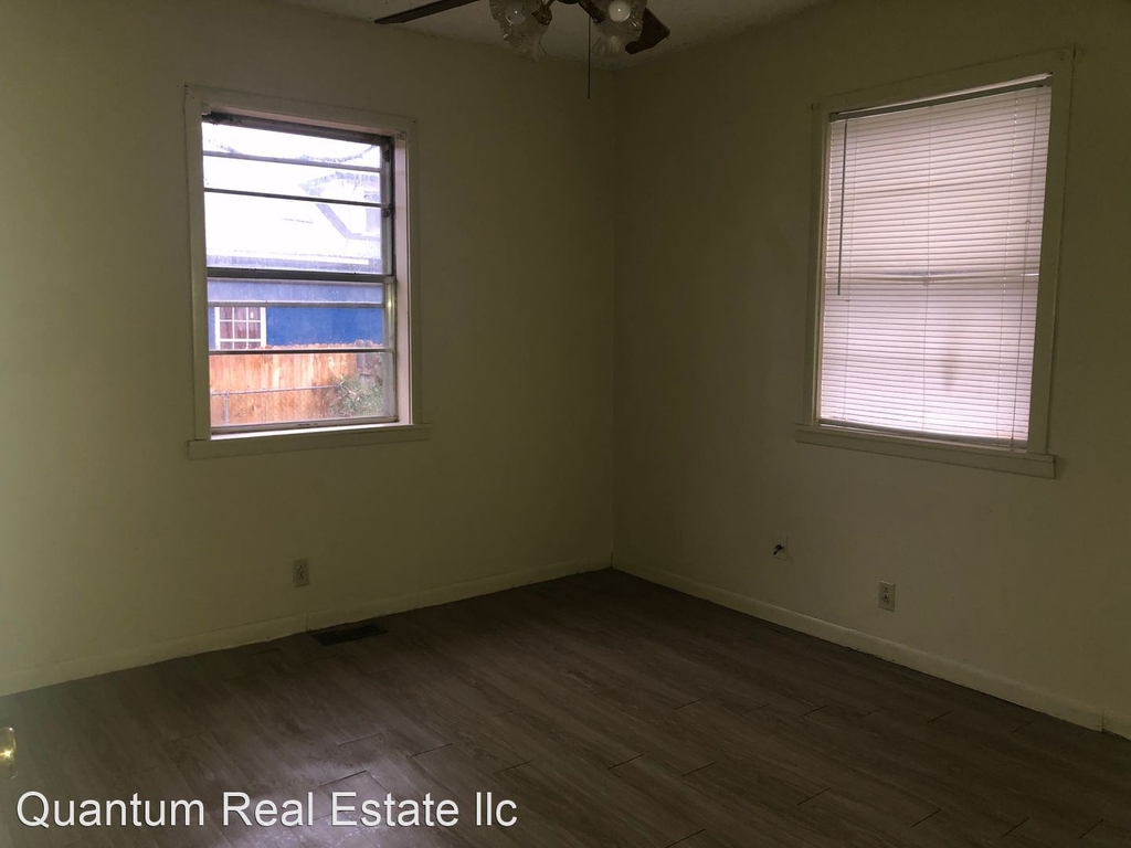 415 Knox St. - Photo 12