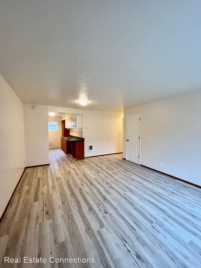 Cedar Apartments, 572 W. 12th Avenue - Photo 1