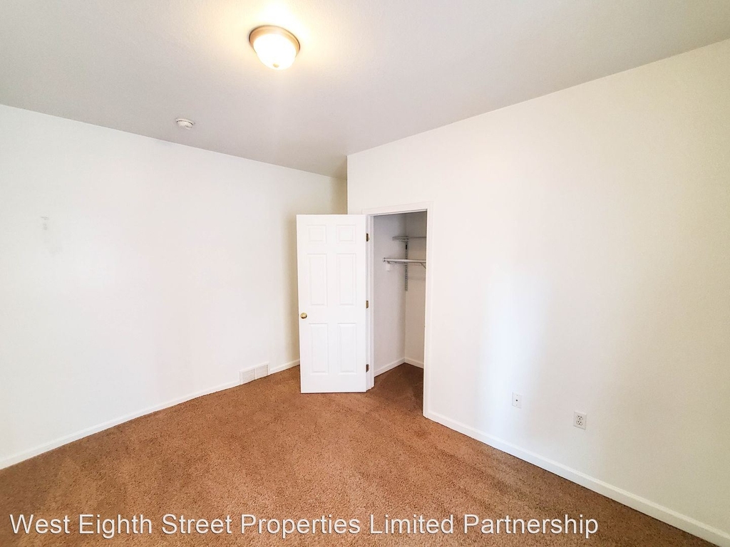 818 Sassafras Street - Photo 6