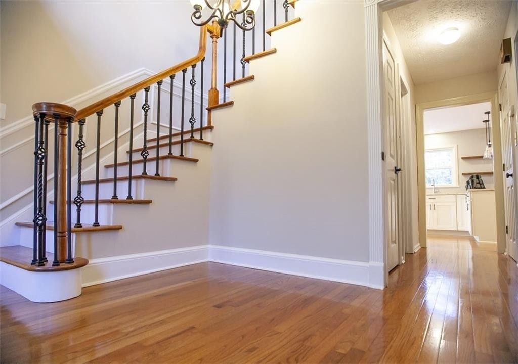 5533 Mount Vernon Way - Photo 1