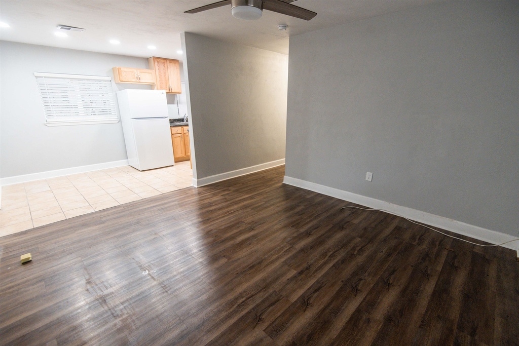 3196 N Ridge - Photo 5