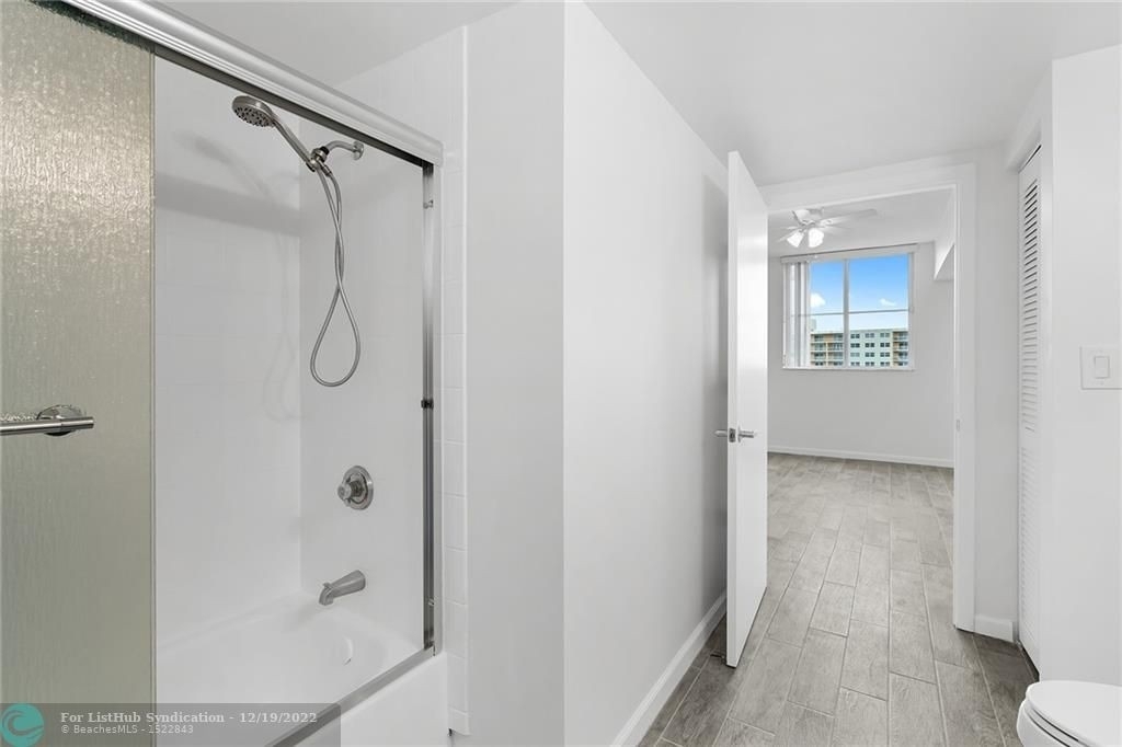 3020 Ne 32nd Ave - Photo 11