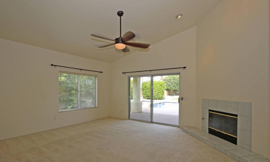 41115 Carlotta Drive - Photo 13