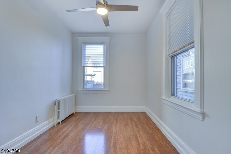 129 W 15th St - Photo 8