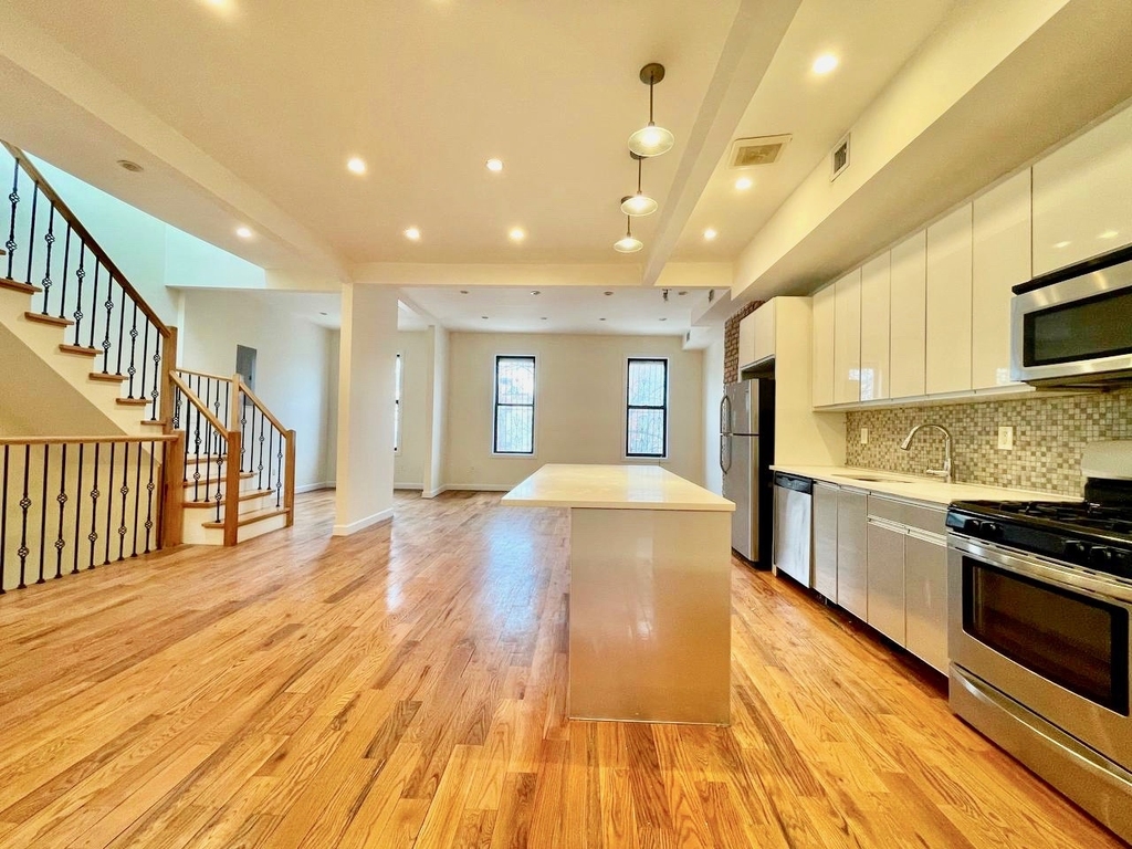 708 Bushwick Avenue - Photo 3