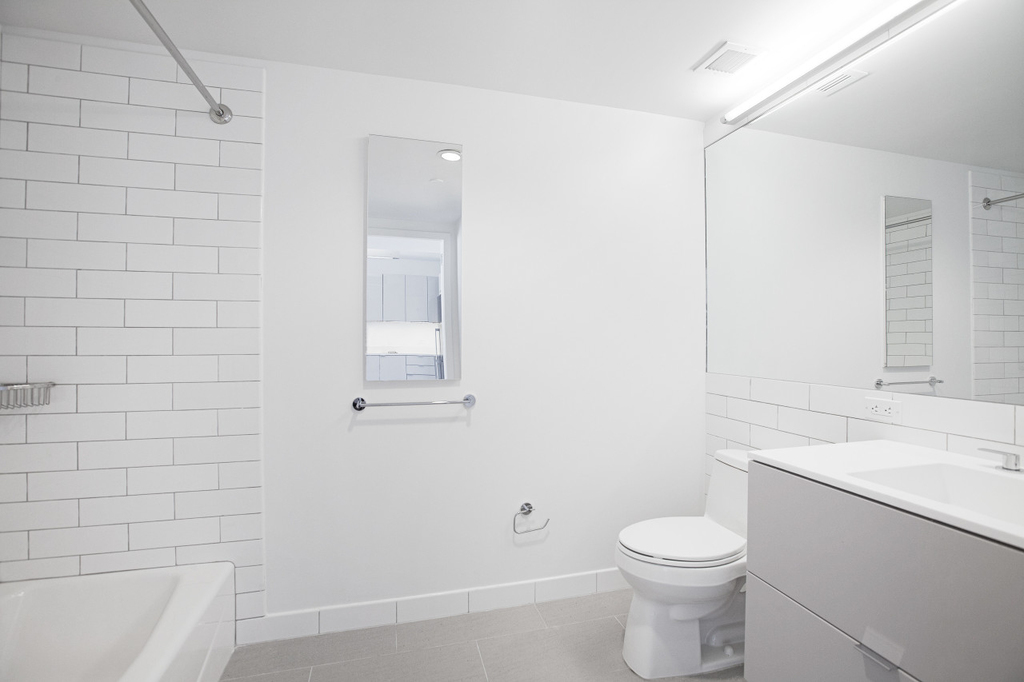 400 West 113th Street - Photo 4